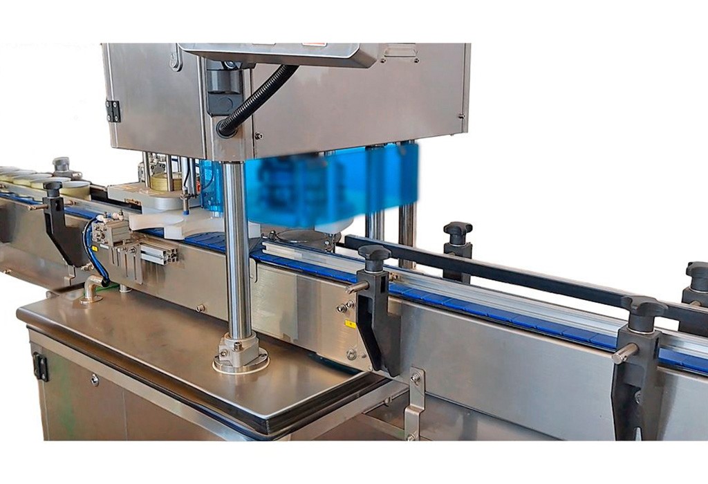 Автоматическая закаточная машина Besteq-SM (одноголовочная) заказать в России | ООО БЕСТЕК-Инжиниринг